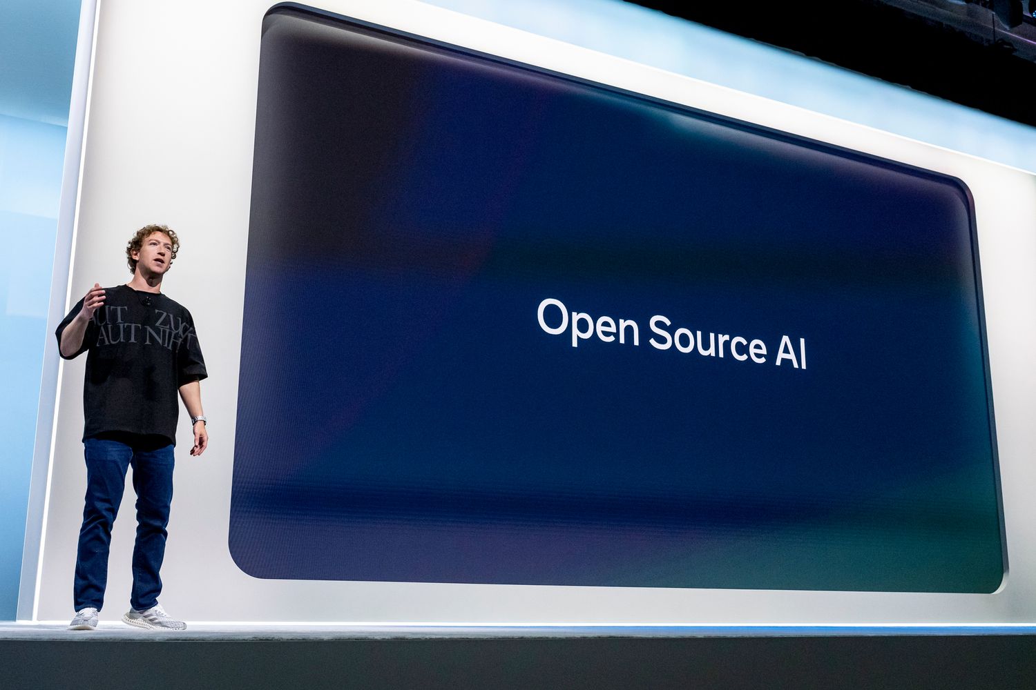 Zuckerberg says that Deepseek “strengthened our belief” because the finish spends a lot on AI