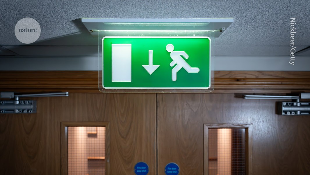 Study of biologists quitting academia reveals hidden gender gaps