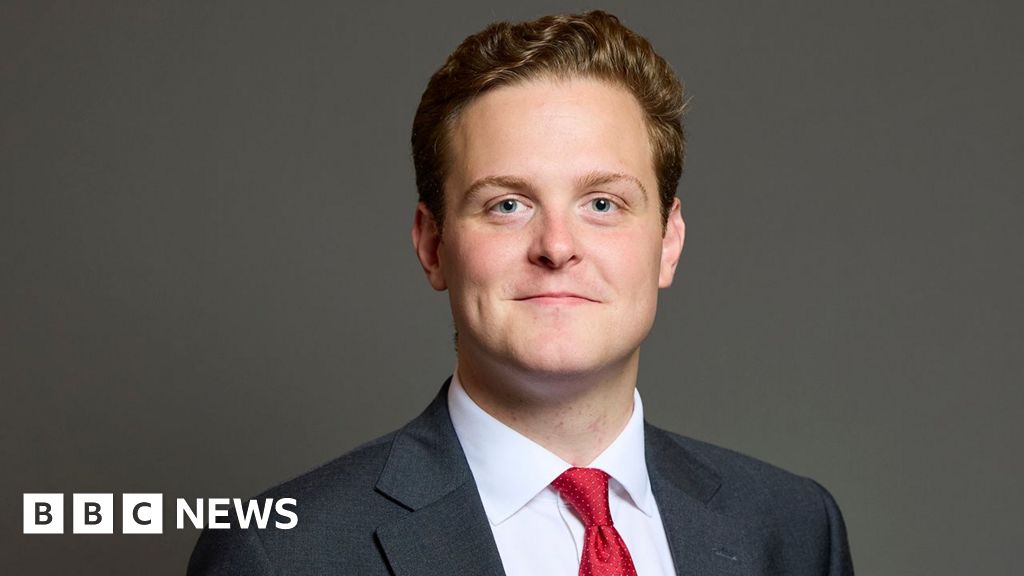 Second Labor MP apologizes about WhatsApp remarks