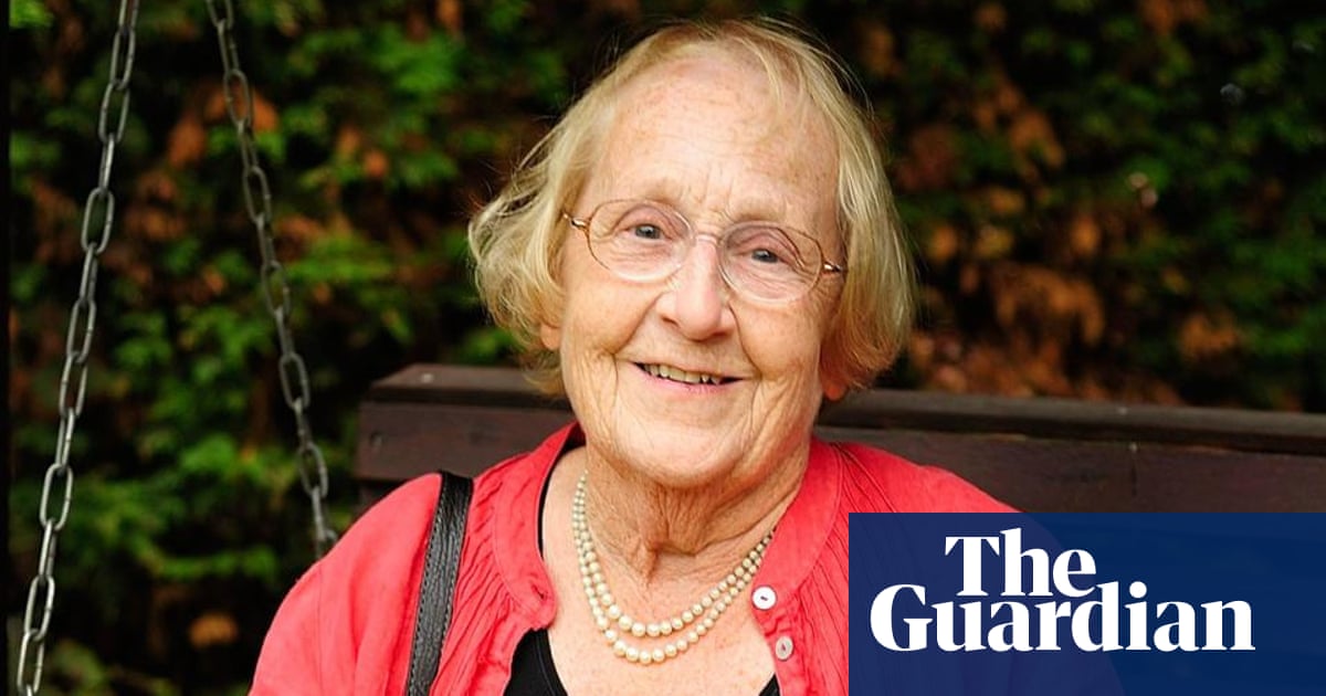 Elizabeth Bacon death notice | Nhs