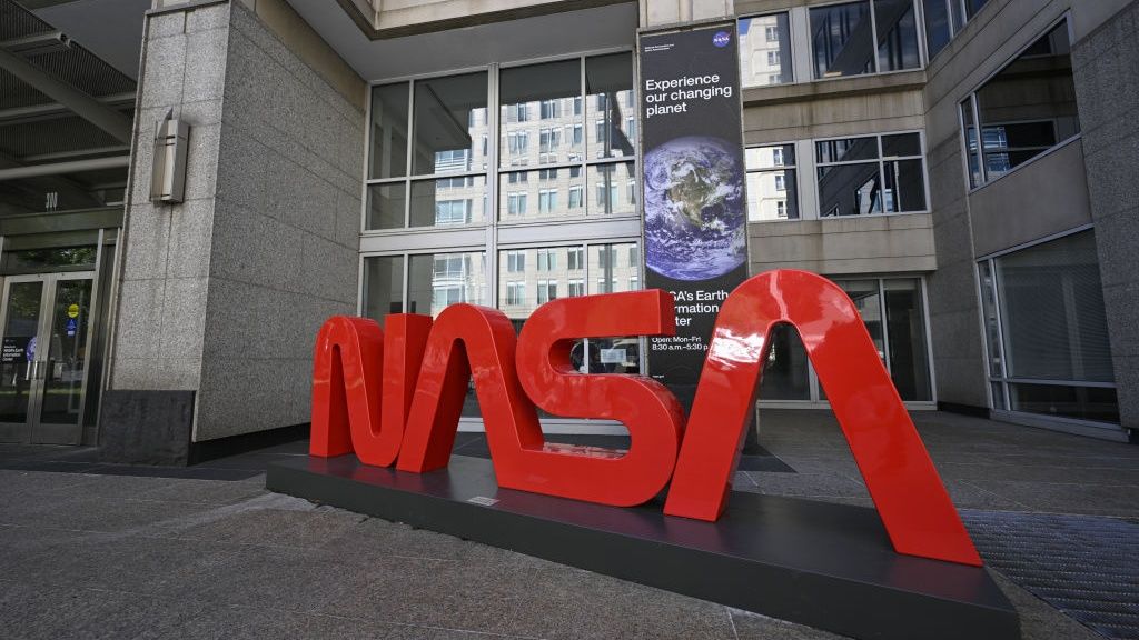 NASA denies the placement of a ‘new prohibition’ for employees in the middle of a report on LGBTQI+ Symbol Removal from the Office