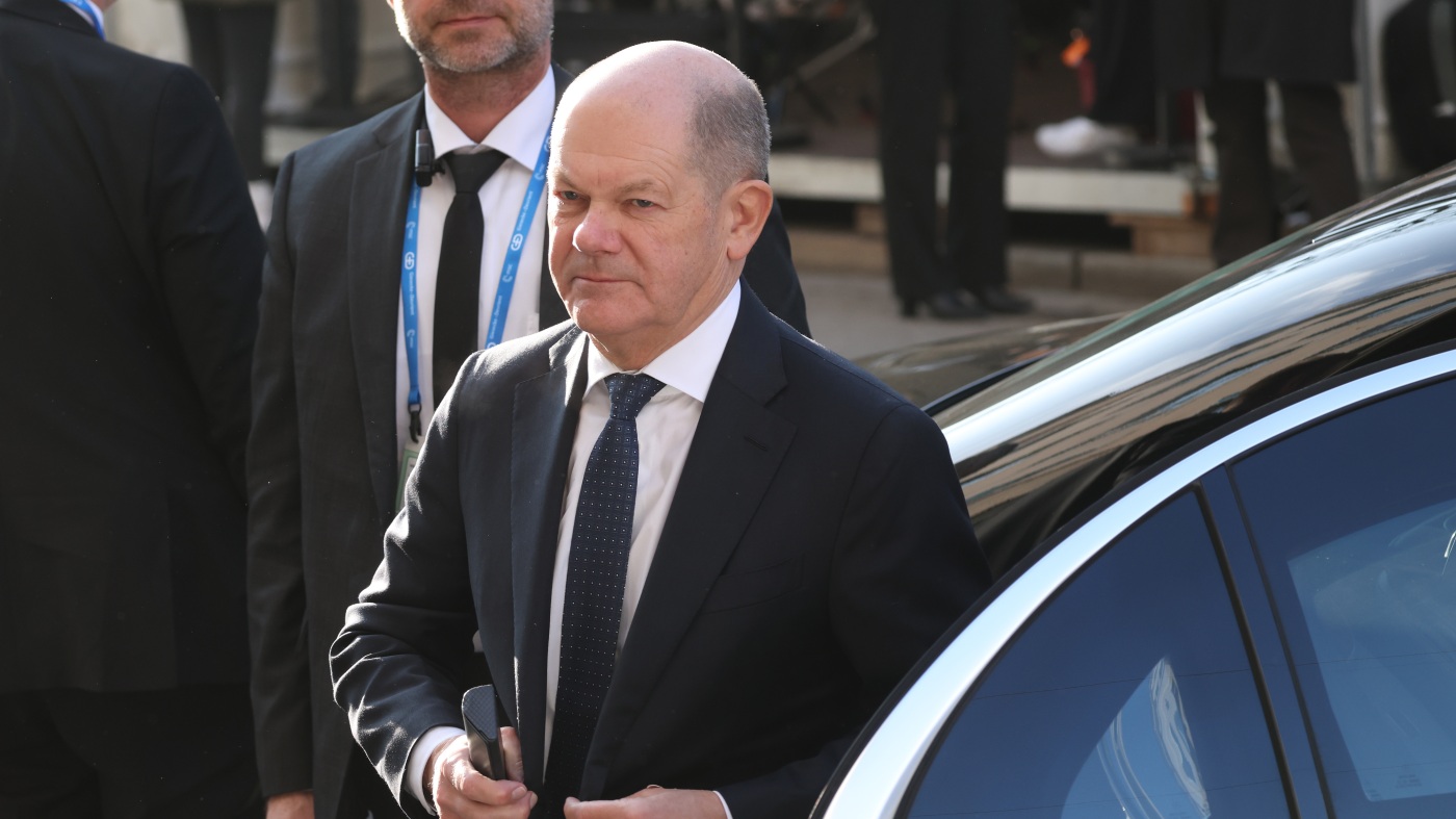 The German Olaf Scholz Slams JD Vance for suggesting more recording of the extreme right: NPR