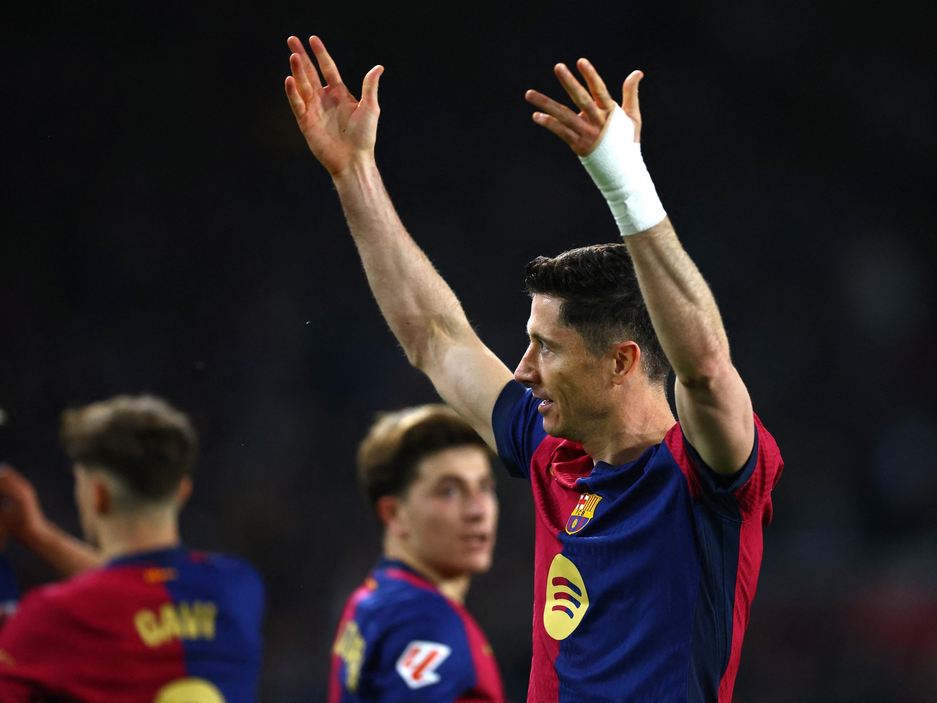 Barcelona defeated Osasuna to clearly move three points in Laliga | Football news