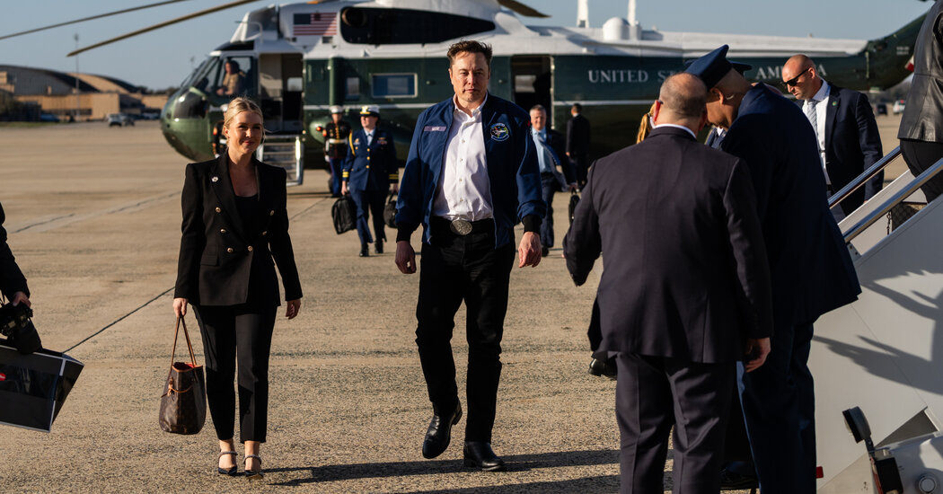 Assessing Elon Musk’s Misleading Claims About Fraud in Government Spending