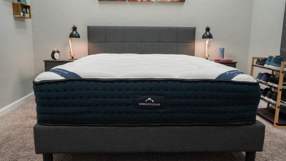 We hebben de DreamCloud -matras getest: zou het het beste budget -luxe bed kunnen zijn in 2025?