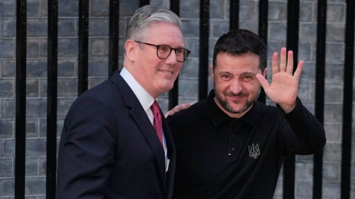 Starmer welcomes Zelenskyy on Downing Street after Trump’s bruises