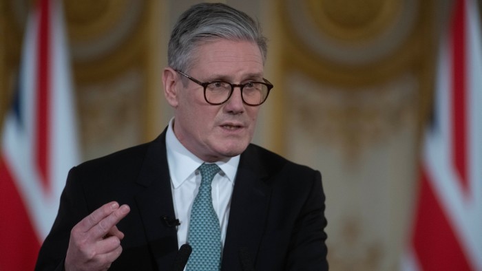 Keir Starmer is in the face of connections to change the fiscal rules in Great Britain to avoid cuts of prosperity