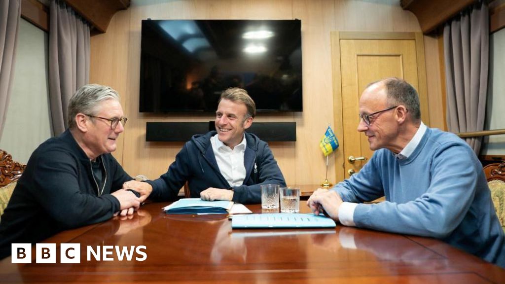 Keir Starmer joins world leaders in Ukraine to call -the -furen