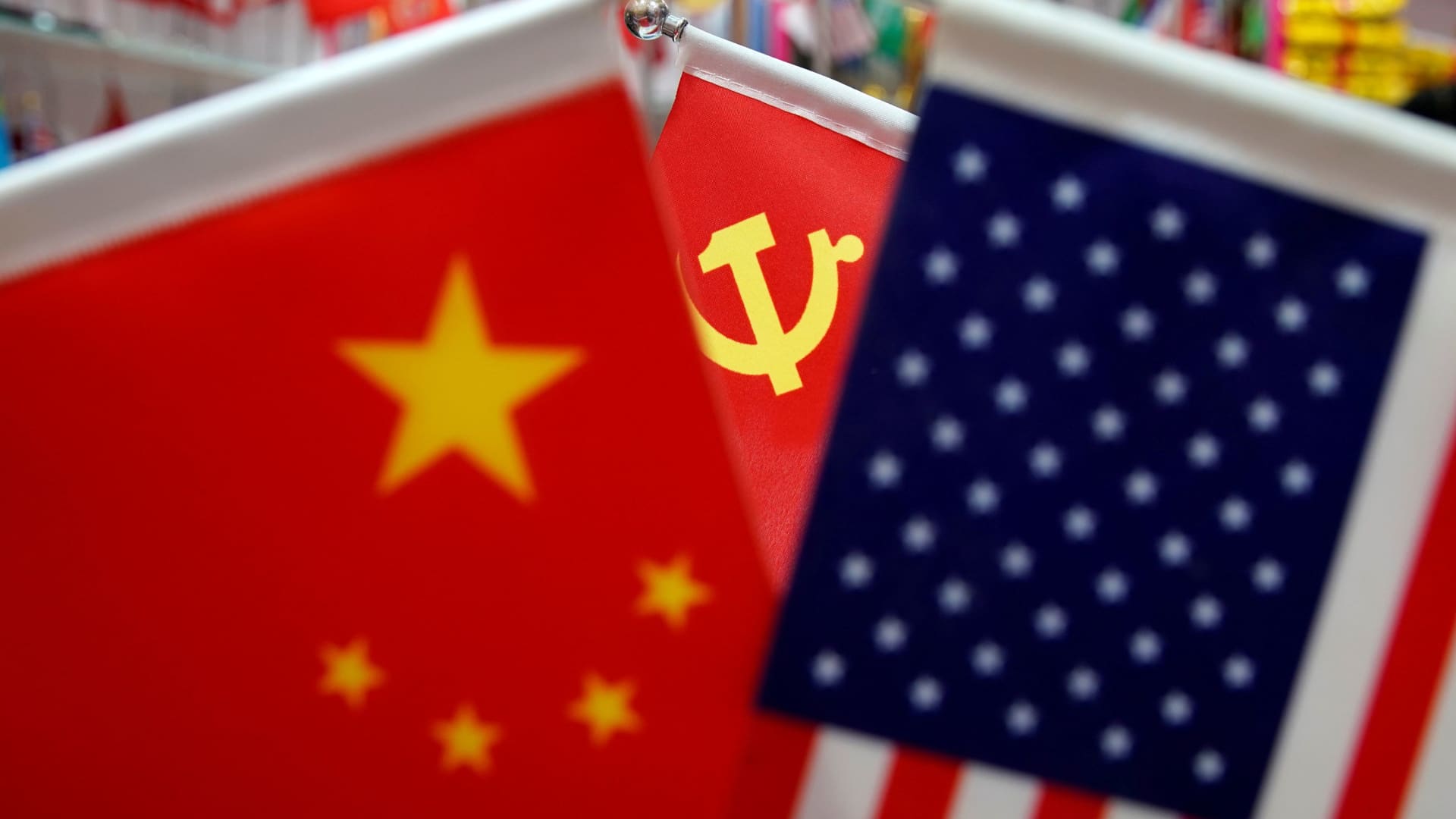 Trump says “extremely difficult” to conclude a contract with the President of China XI