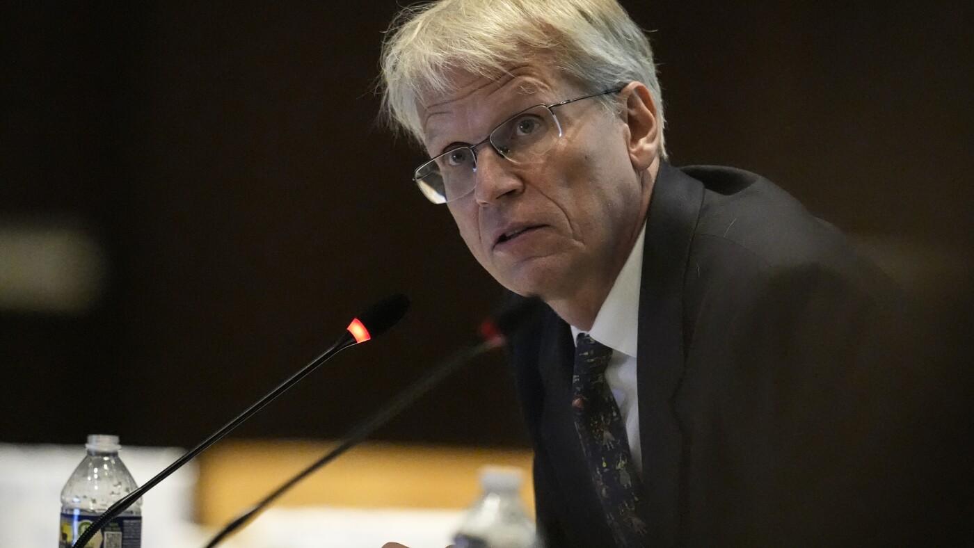 CDC vaccination consultants will examine the immunization plan for children: recordings