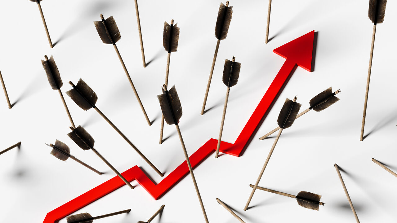 illustration showing a red upward-pointing arrow zigzags through a field of wooden feathered arrows stuck in the ground