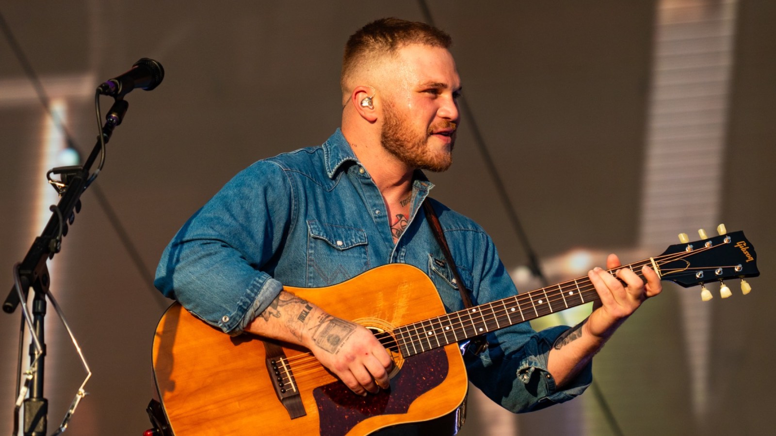 Zach Bryan seems to confront Gavin Adcock on born and raised Fest