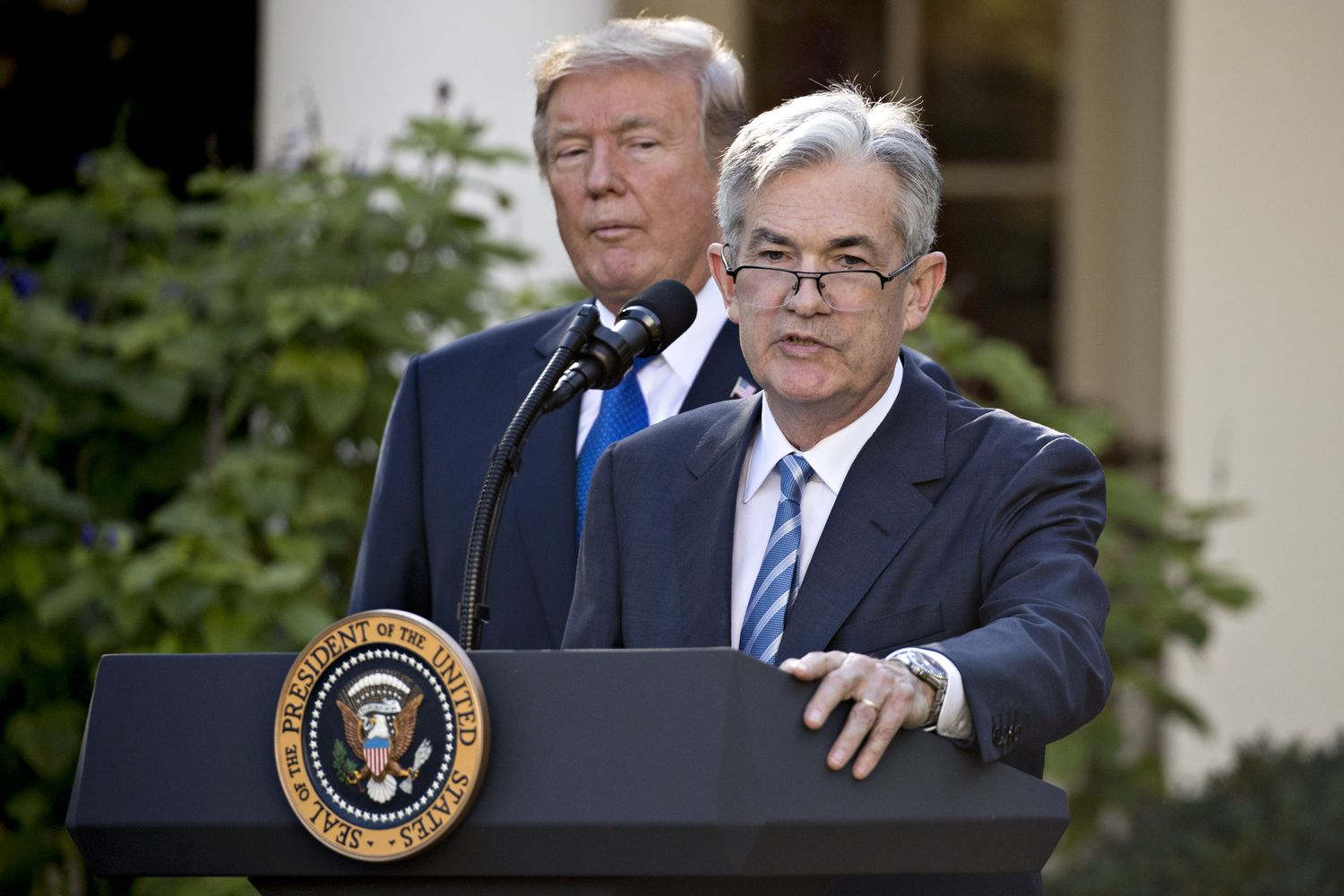 Trump presses a serious reduction of the interest rate, and the likely Fed's next traffic is short