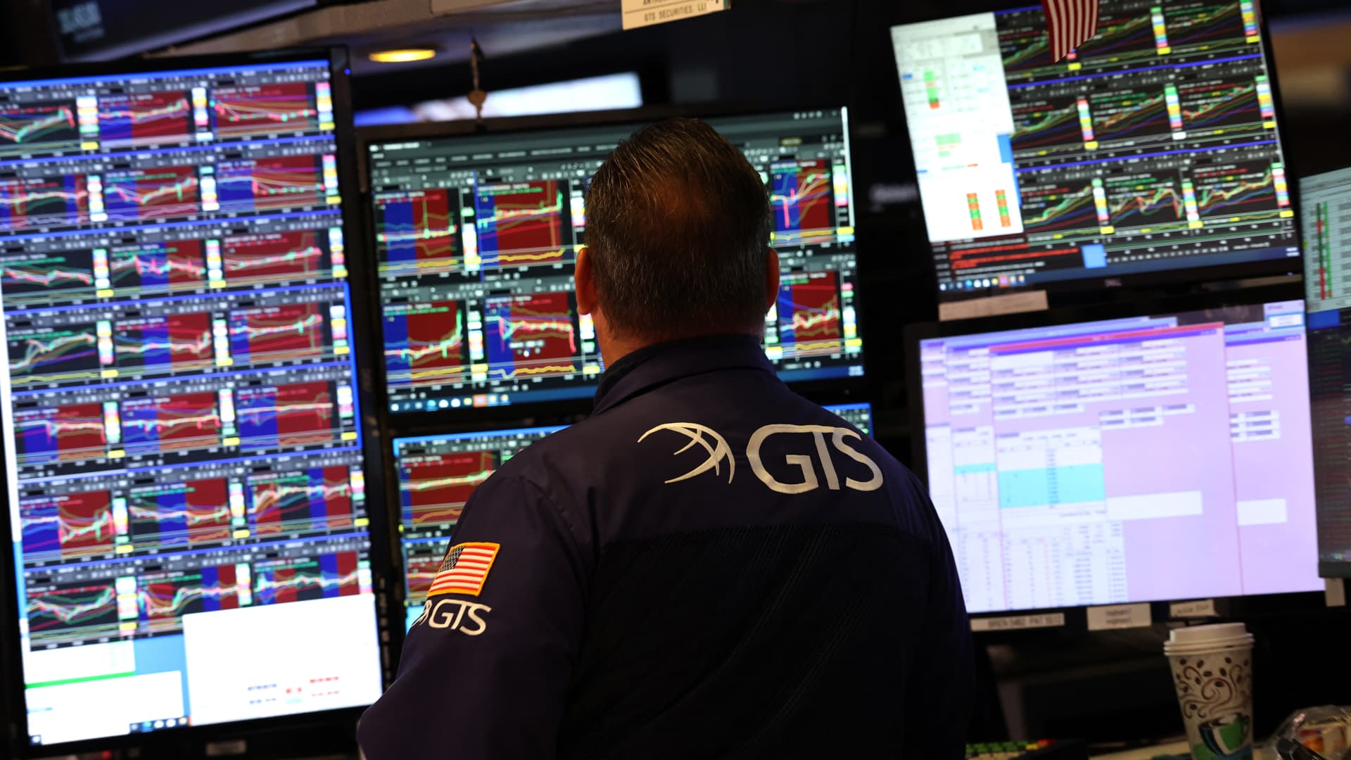 Invesco analyzes income portfolio strategies