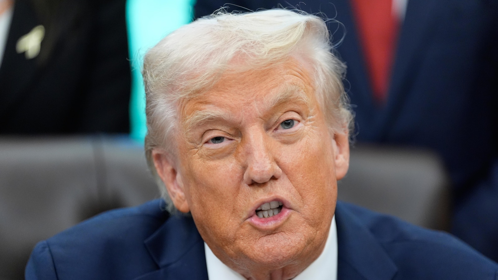 Trump uses the government’s closure to eliminate dismissal and political punishment