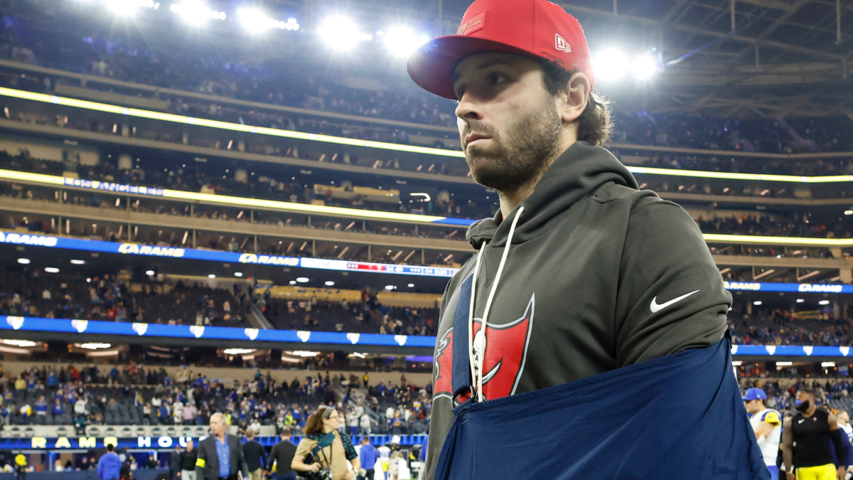 Baker Mayfield injury updates: Buccaneers QB suffering from mild shoulder strain